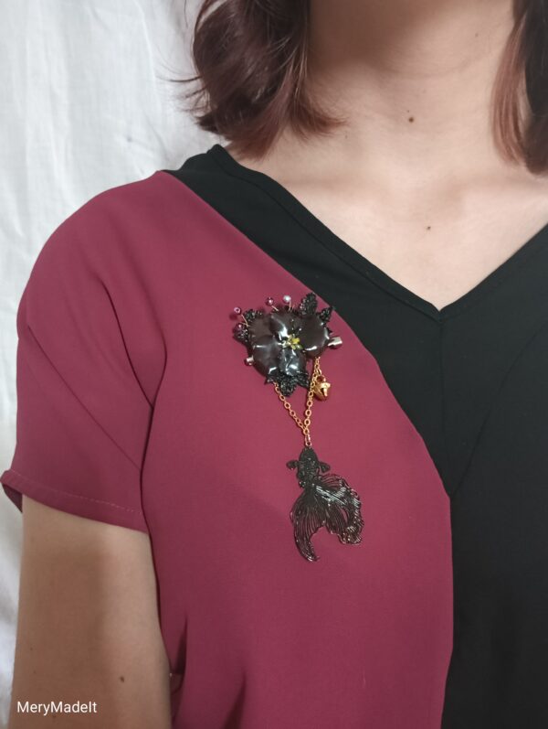 Broche Suguru Geto